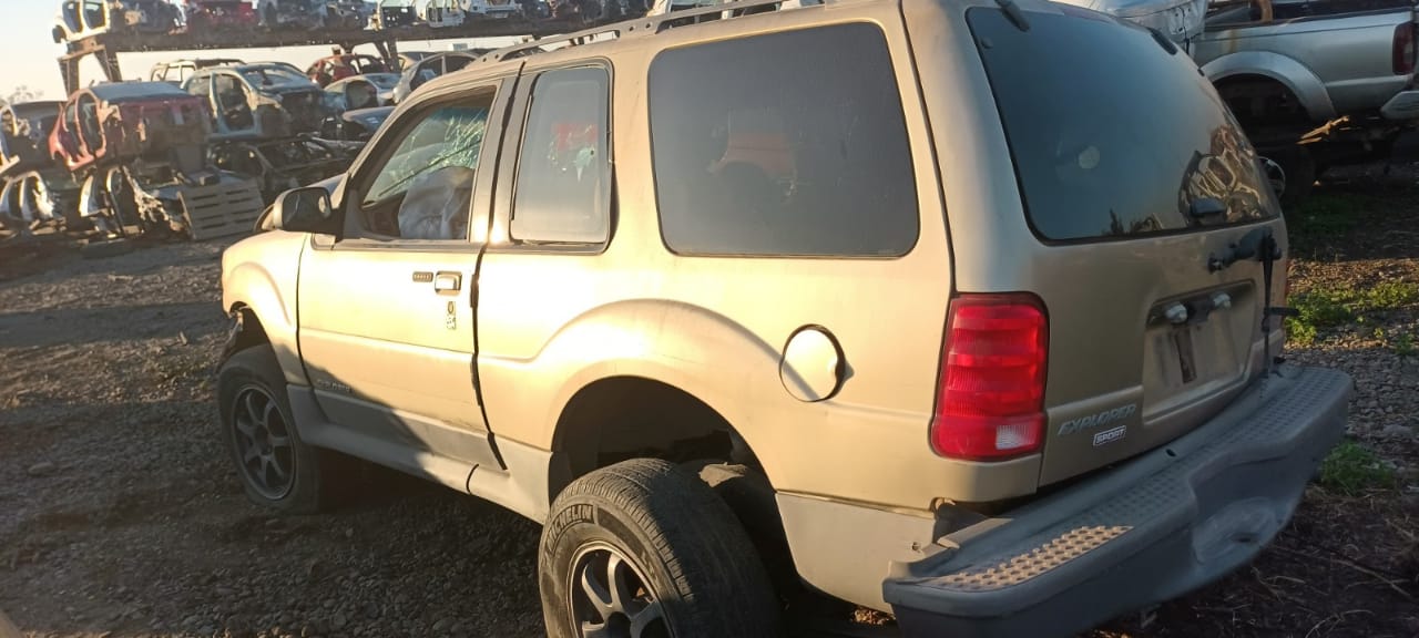  Ford EXPLORER 2001    EN DESARME